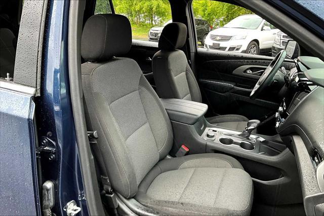 used 2023 Chevrolet Traverse car, priced at $31,874