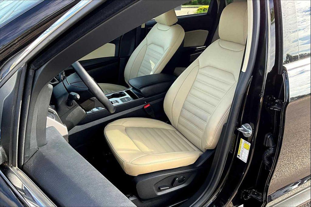 used 2023 Ford Edge car, priced at $22,996