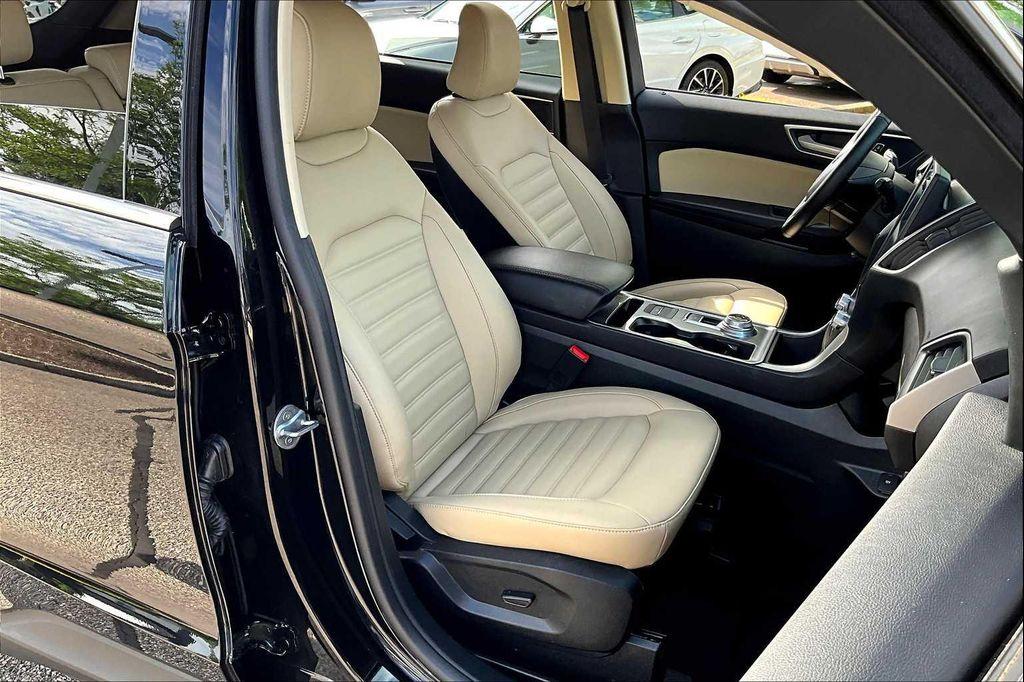 used 2023 Ford Edge car, priced at $22,996