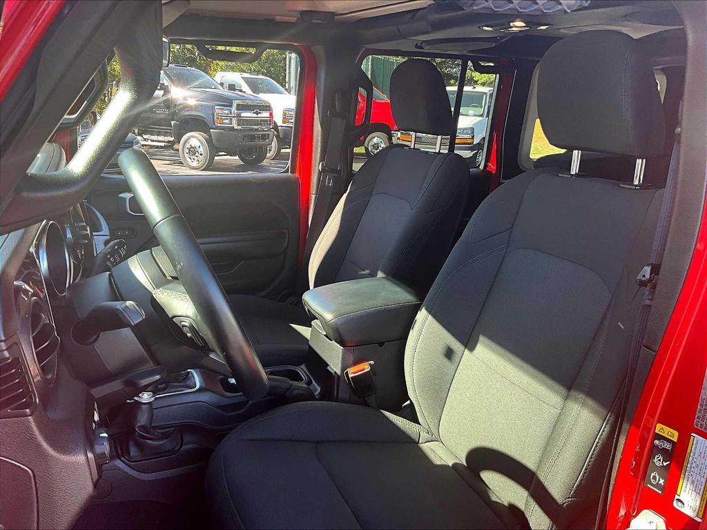 used 2021 Jeep Wrangler Unlimited car, priced at $31,987