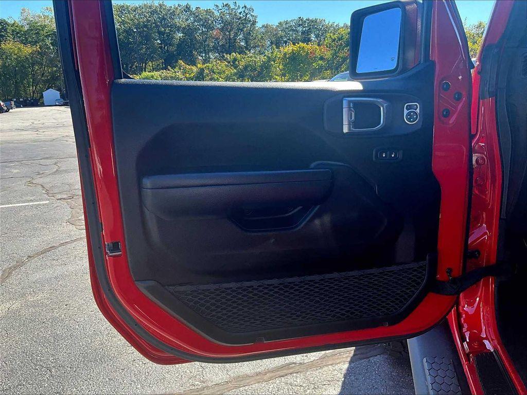 used 2021 Jeep Wrangler Unlimited car, priced at $31,987