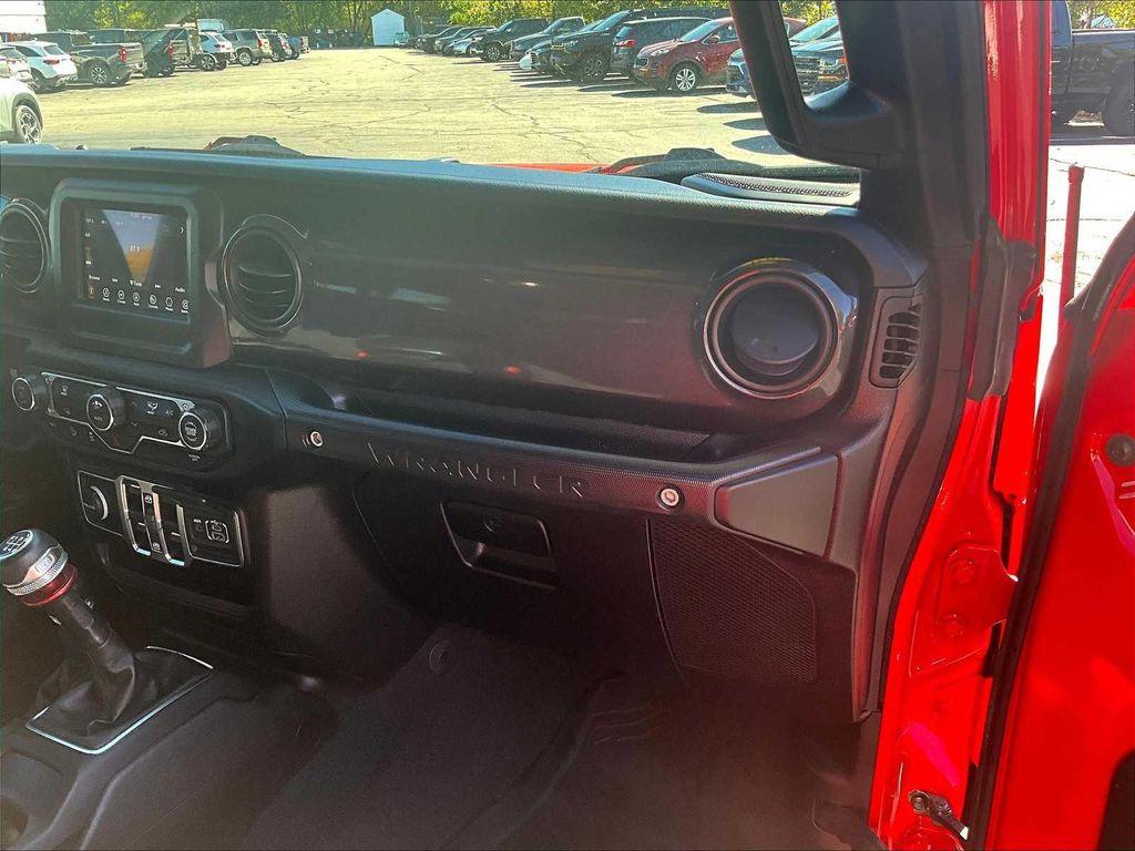 used 2021 Jeep Wrangler Unlimited car, priced at $31,987