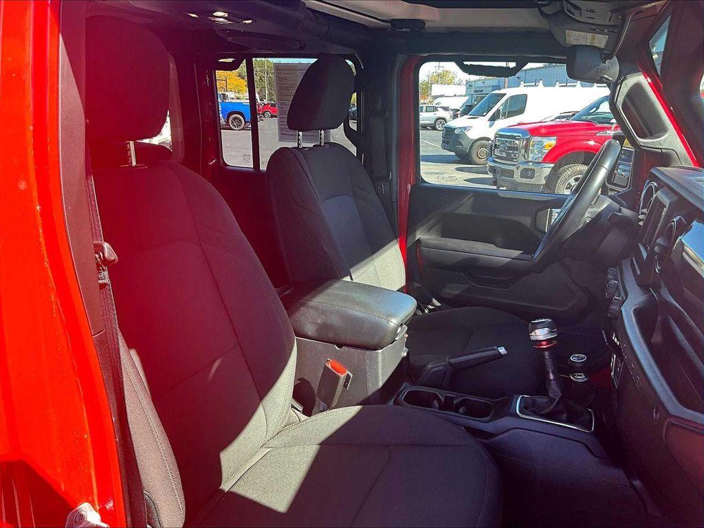 used 2021 Jeep Wrangler Unlimited car, priced at $31,987
