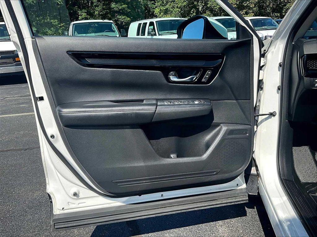 used 2023 Honda CR-V car, priced at $31,297