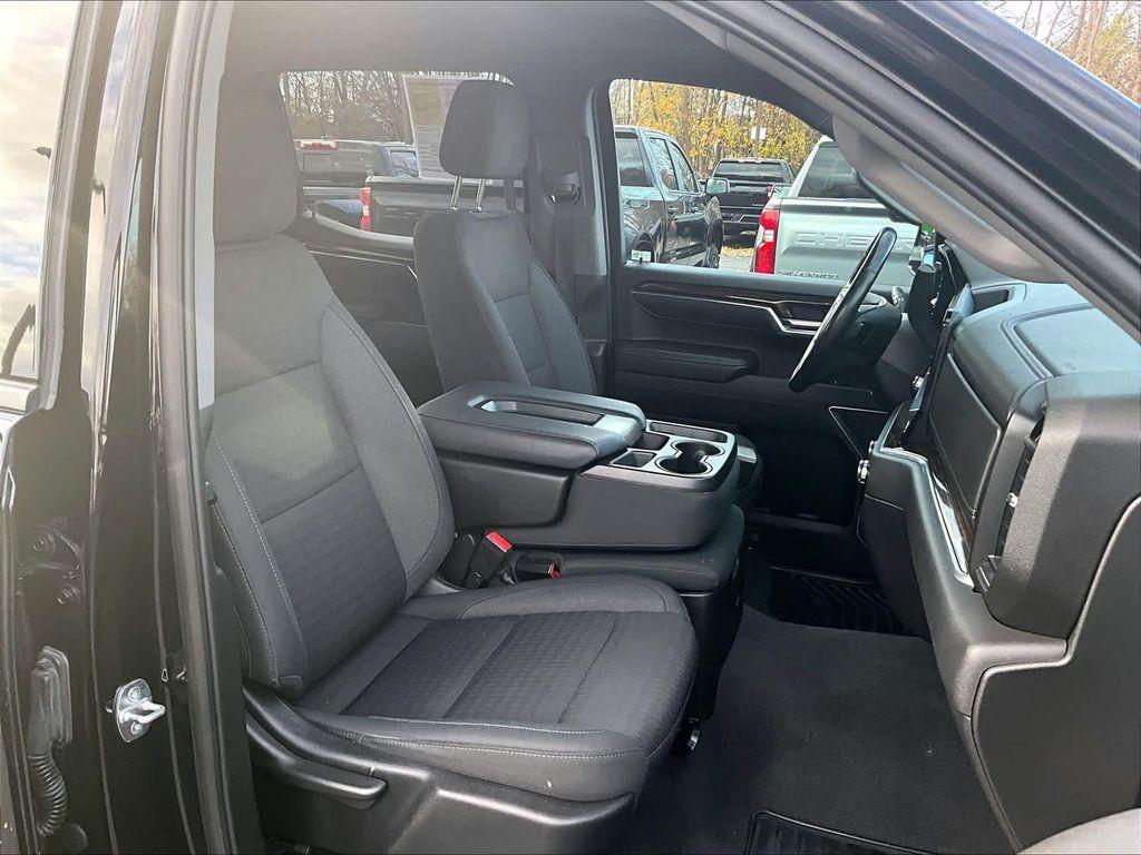 used 2022 GMC Sierra 1500 car, priced at $36,998