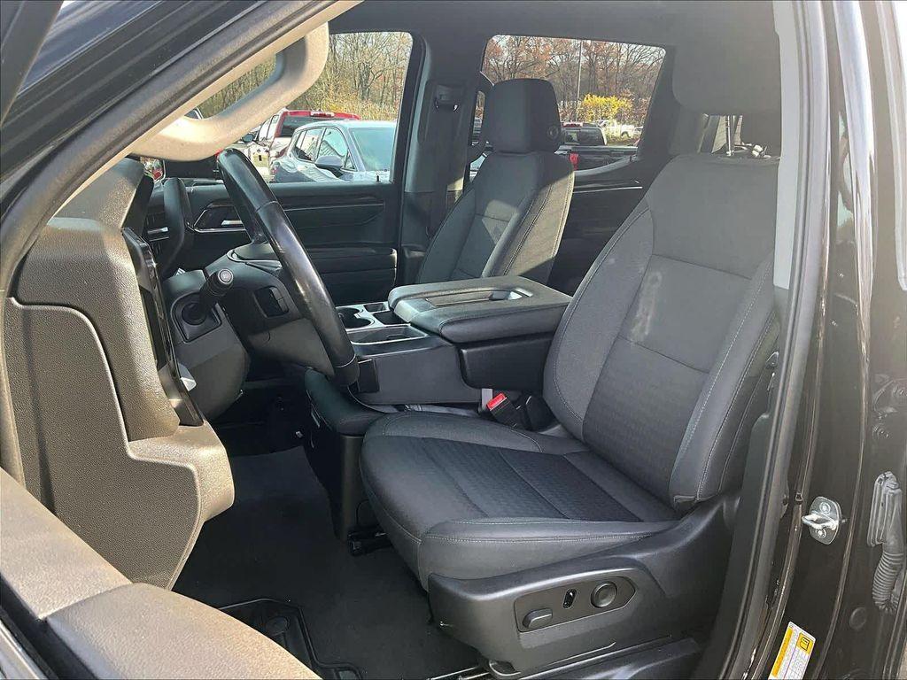 used 2022 GMC Sierra 1500 car, priced at $36,998