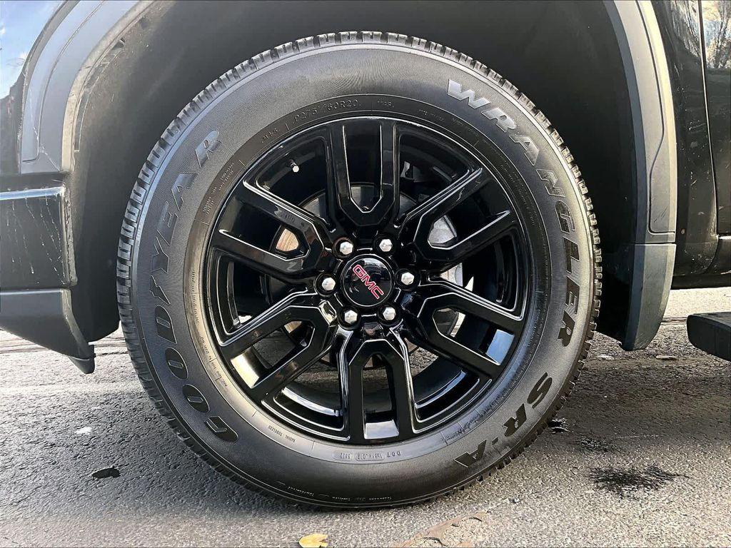 used 2022 GMC Sierra 1500 car, priced at $36,998