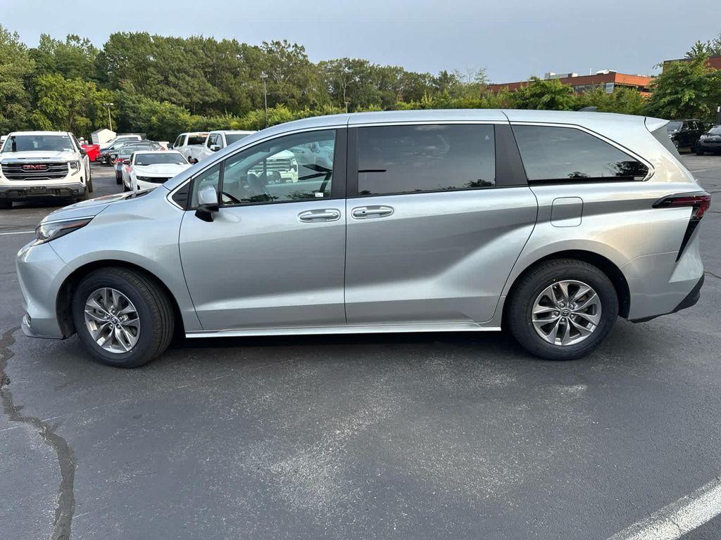 used 2023 Toyota Sienna car, priced at $37,983