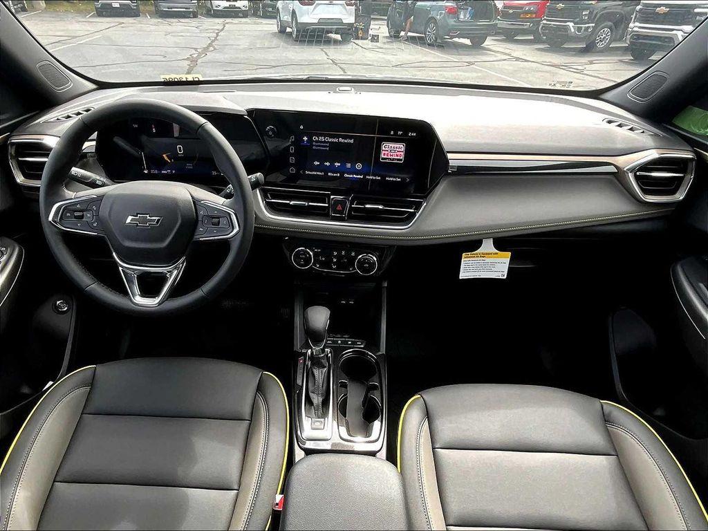 new 2025 Chevrolet TrailBlazer car, priced at $30,935