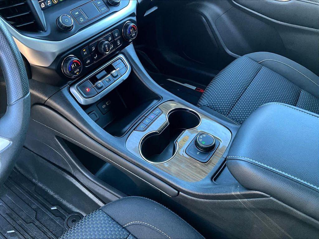 used 2022 GMC Acadia car, priced at $29,515