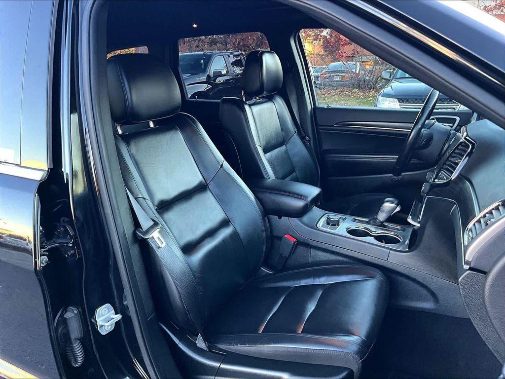 used 2020 Jeep Grand Cherokee car, priced at $20,279