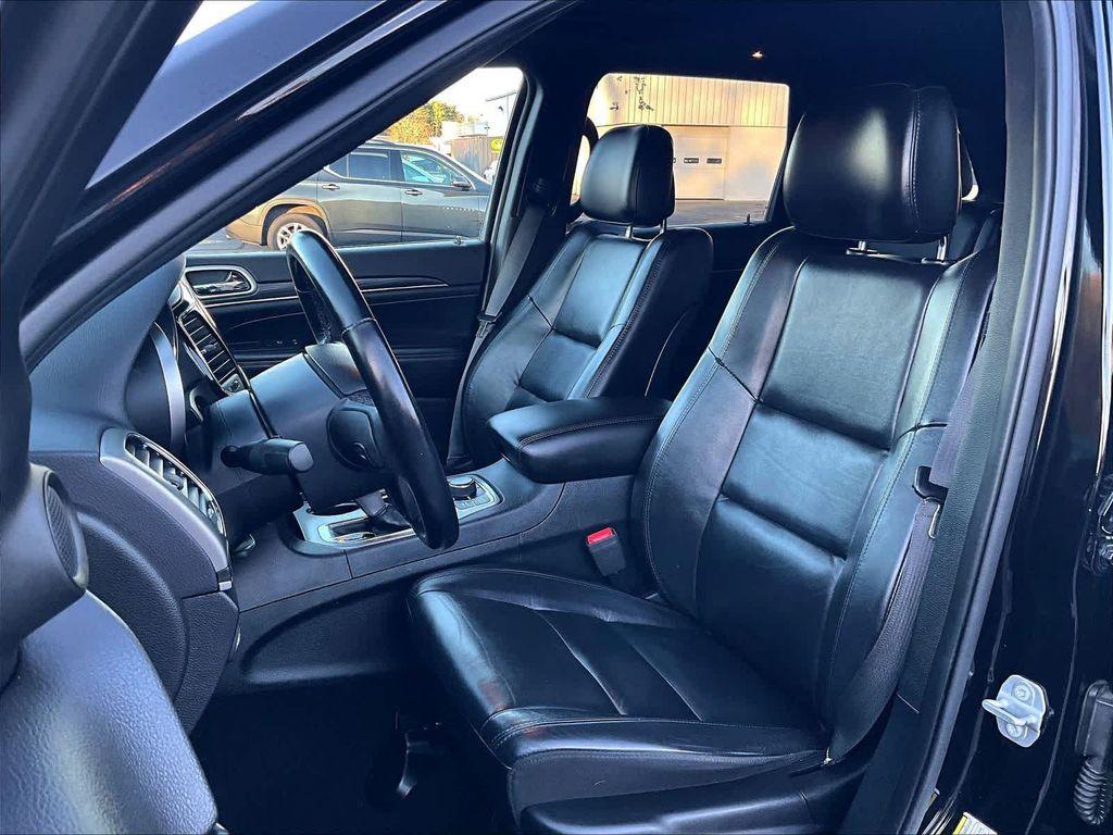 used 2020 Jeep Grand Cherokee car, priced at $20,279