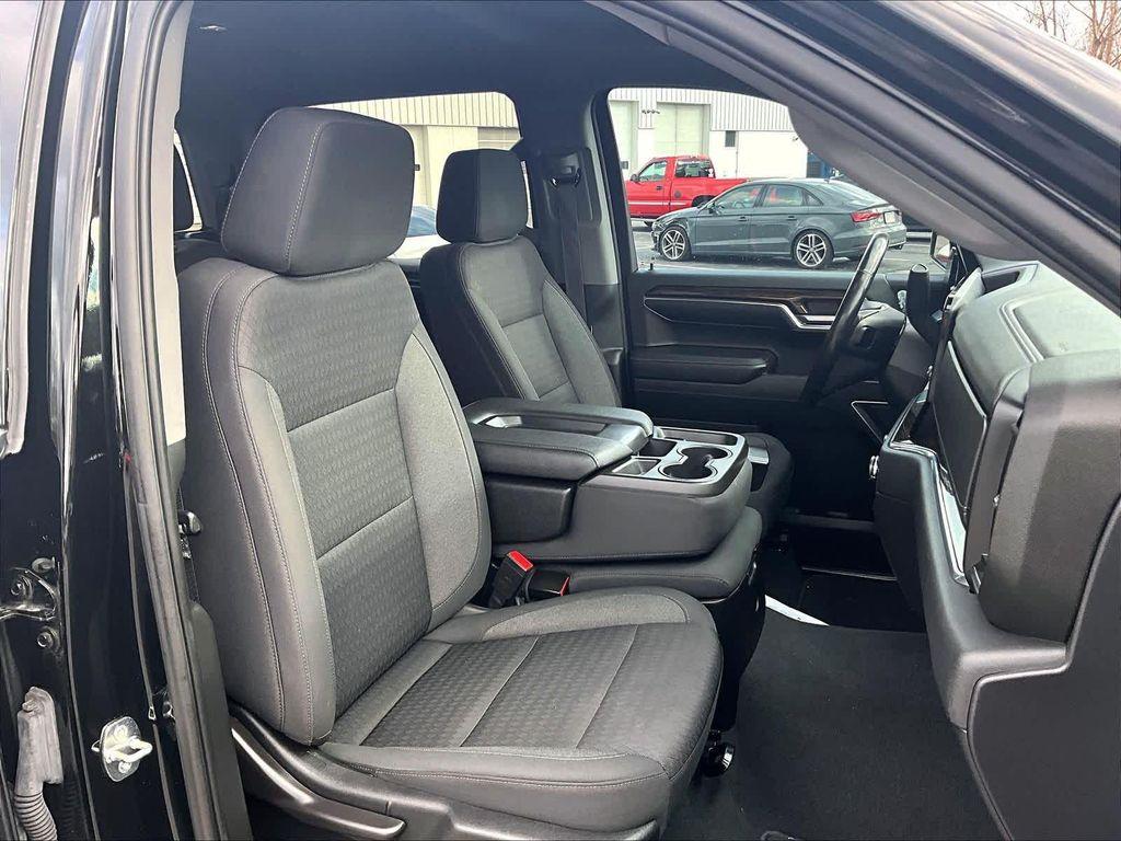 used 2022 GMC Sierra 1500 car, priced at $34,599