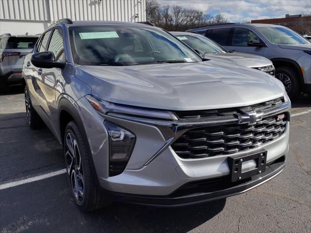 new 2025 Chevrolet Trax car, priced at $26,385