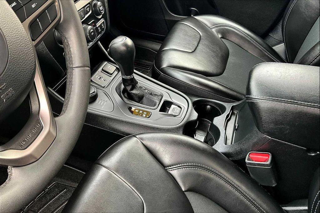 used 2020 Jeep Cherokee car, priced at $19,397