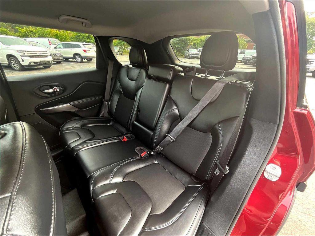used 2020 Jeep Cherokee car, priced at $18,825