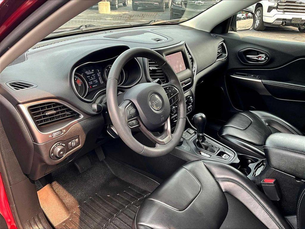 used 2020 Jeep Cherokee car, priced at $18,825