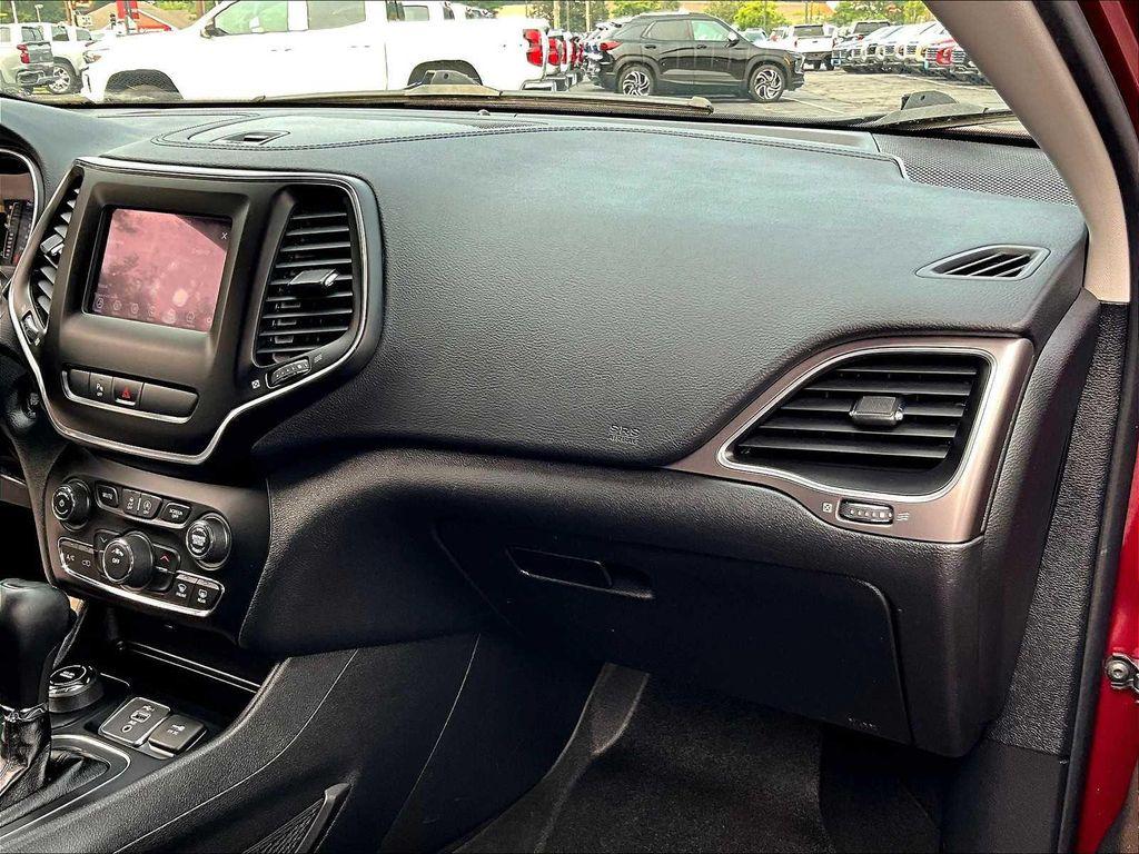 used 2020 Jeep Cherokee car, priced at $18,825