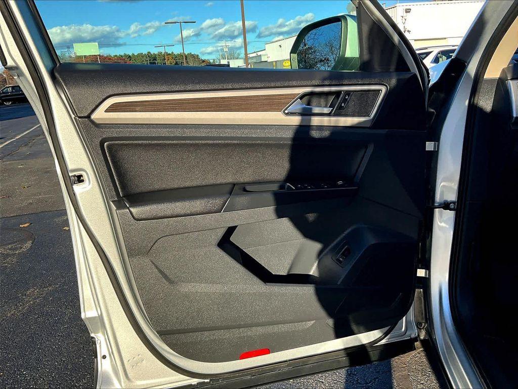 used 2019 Volkswagen Atlas car, priced at $12,500