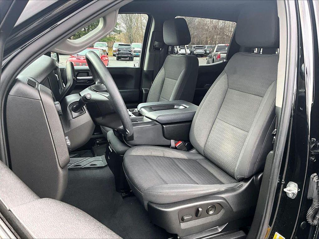 used 2022 Chevrolet Silverado 1500 car, priced at $27,987