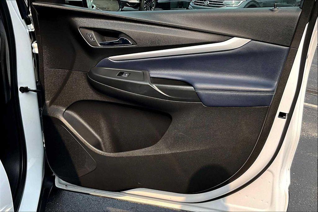 used 2022 Chevrolet Bolt EUV car, priced at $20,471