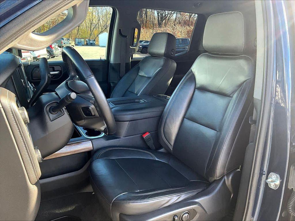 used 2020 Chevrolet Silverado 1500 car, priced at $35,900