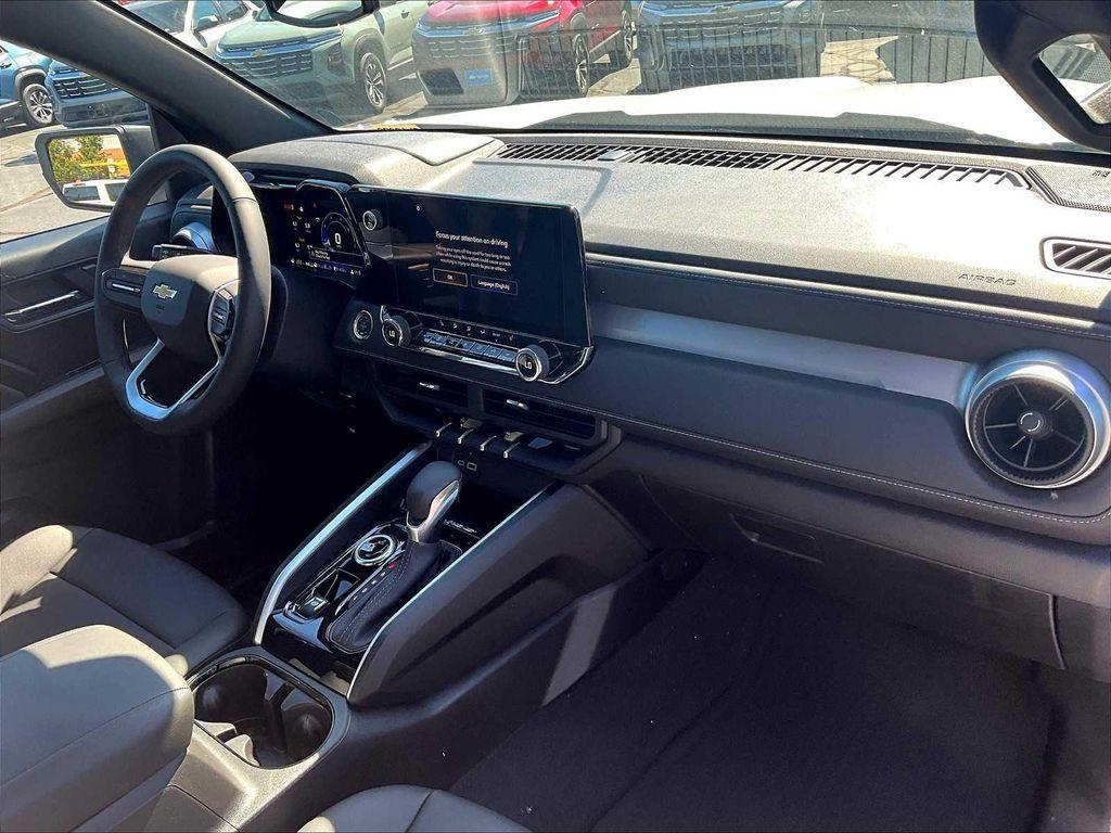 new 2025 Chevrolet Colorado car, priced at $41,115