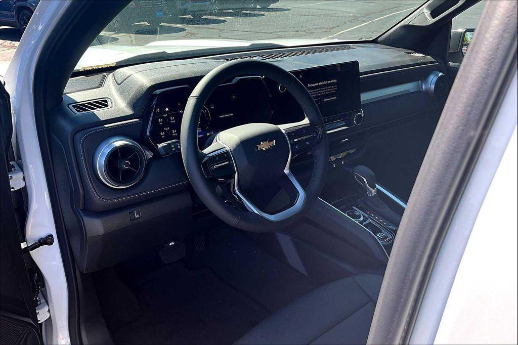 new 2025 Chevrolet Colorado car, priced at $41,115