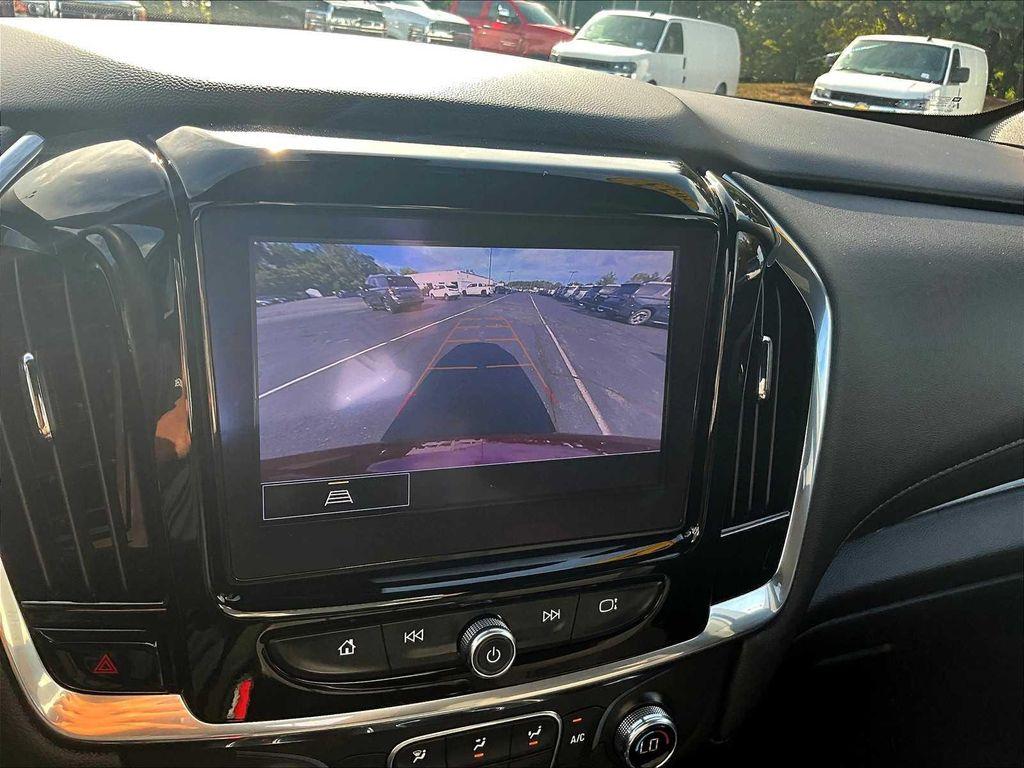 used 2023 Chevrolet Traverse car, priced at $30,911