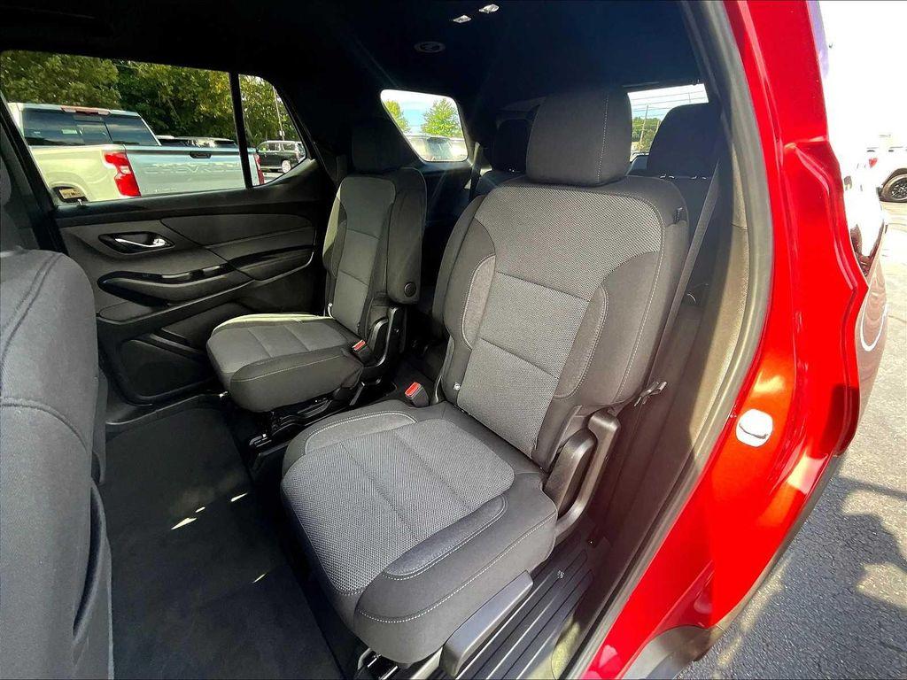 used 2023 Chevrolet Traverse car, priced at $30,911