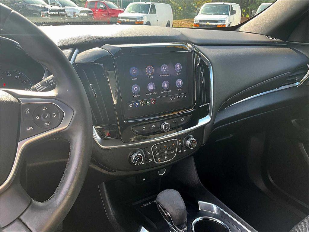 used 2023 Chevrolet Traverse car, priced at $30,911