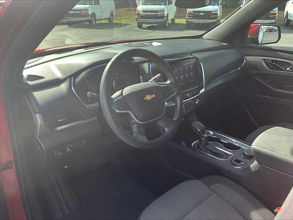 used 2023 Chevrolet Traverse car, priced at $30,911
