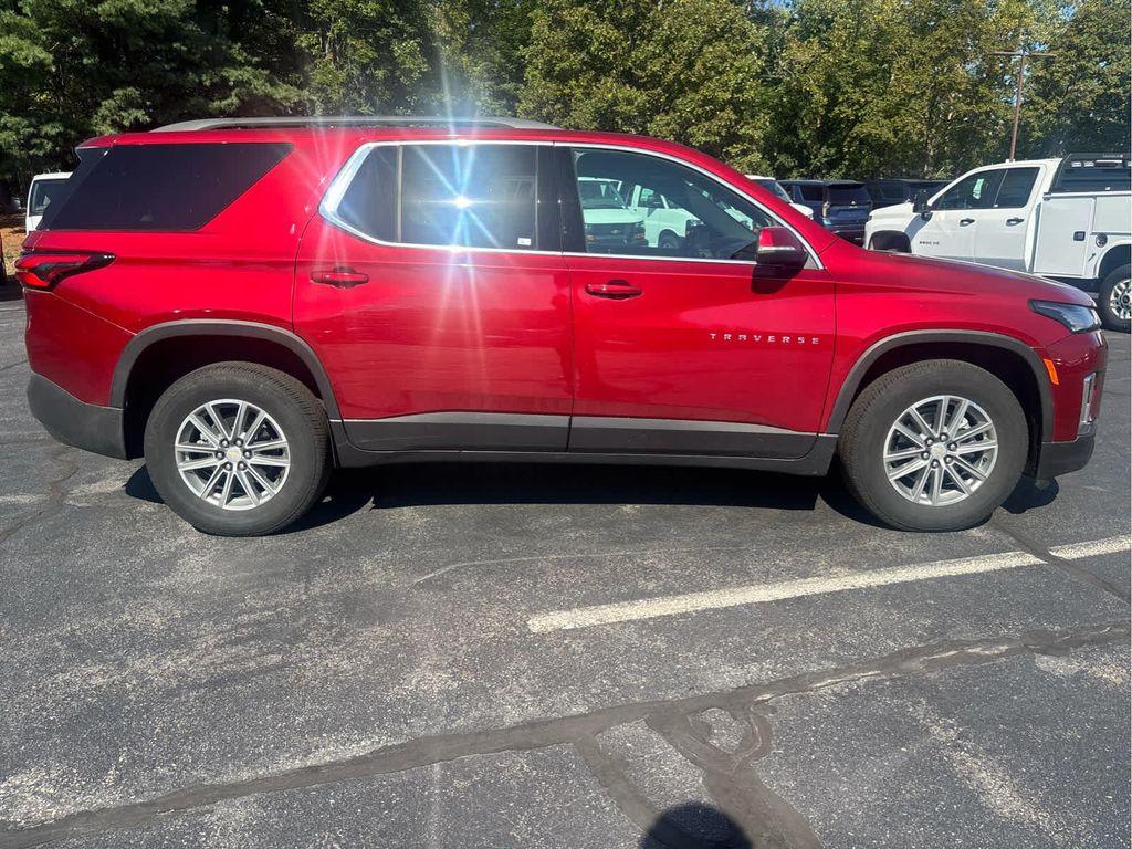 used 2023 Chevrolet Traverse car, priced at $33,130