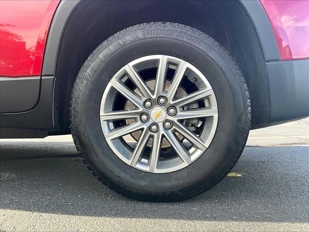 used 2023 Chevrolet Traverse car, priced at $30,911
