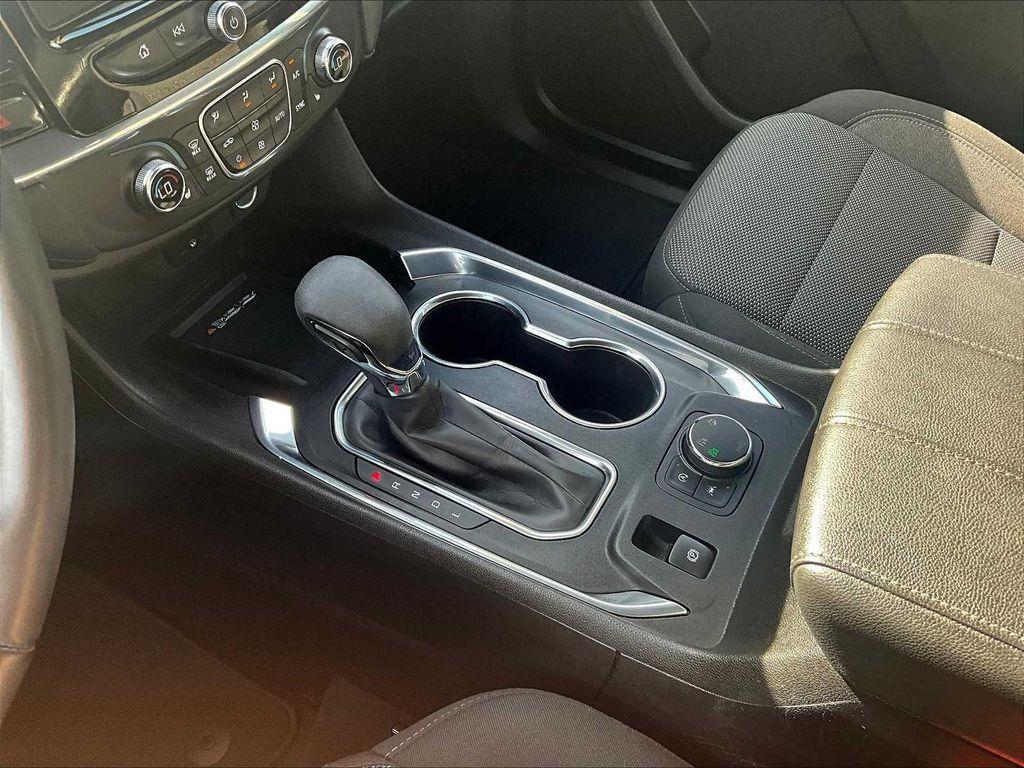 used 2023 Chevrolet Traverse car, priced at $30,911