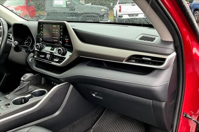 used 2020 Toyota Highlander car, priced at $30,835