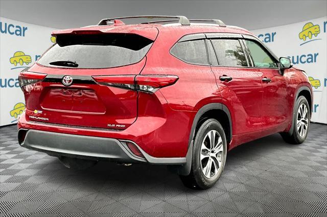 used 2020 Toyota Highlander car, priced at $30,835