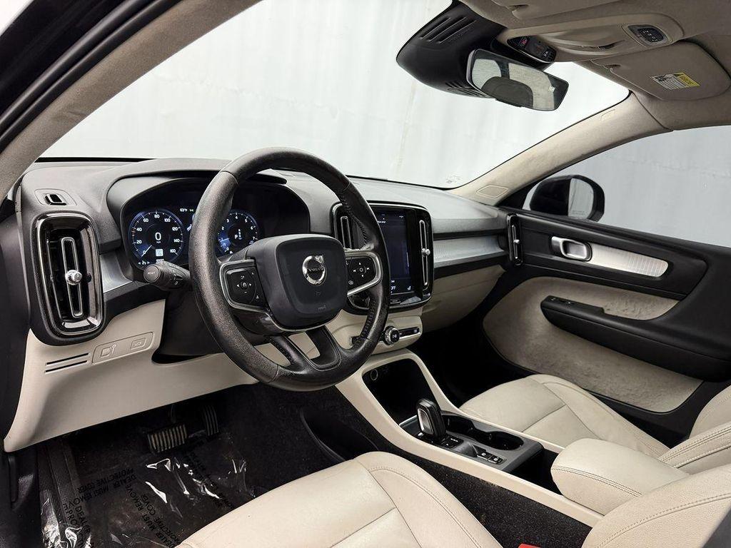 used 2020 Volvo XC40 car, priced at $18,549