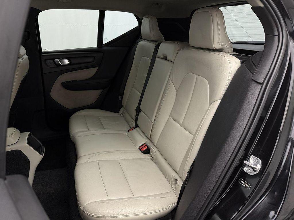 used 2020 Volvo XC40 car, priced at $18,549