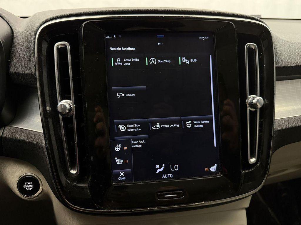 used 2020 Volvo XC40 car, priced at $18,549