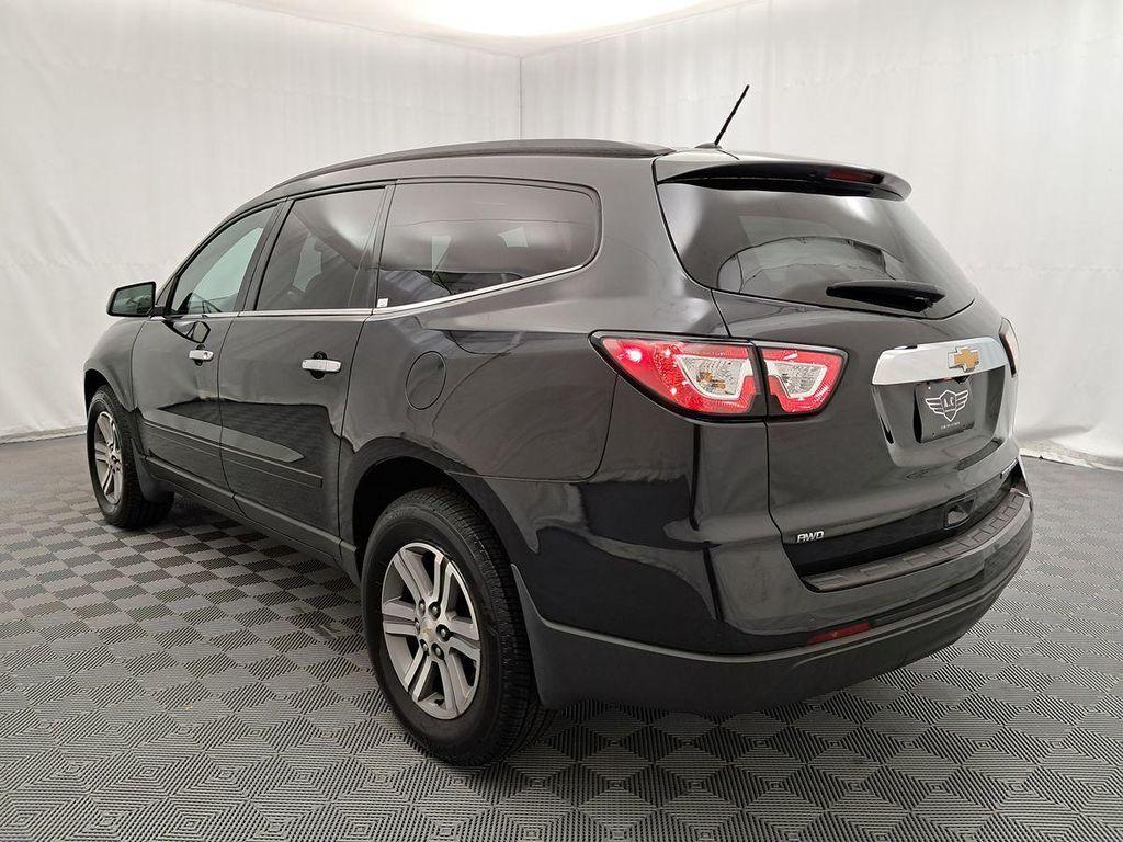 used 2015 Chevrolet Traverse car, priced at $11,559