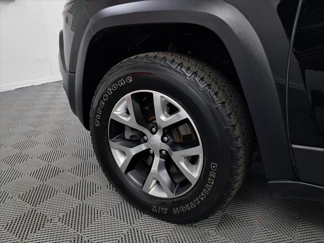 used 2018 Jeep Cherokee car, priced at $18,155