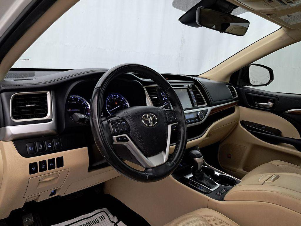 used 2019 Toyota Highlander car, priced at $29,345