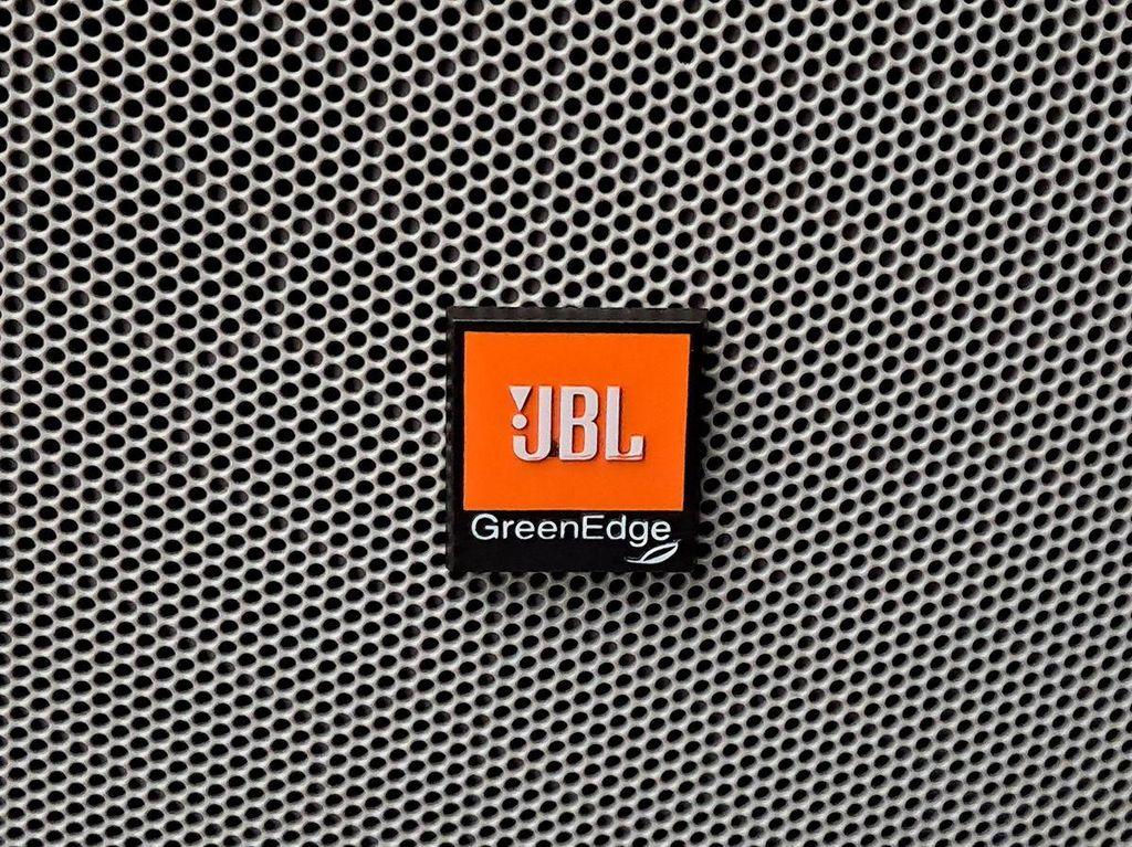 used 2016 Toyota Highlander car, priced at $19,995