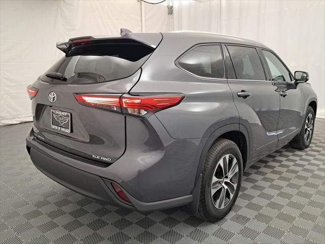 used 2022 Toyota Highlander car, priced at $39,489