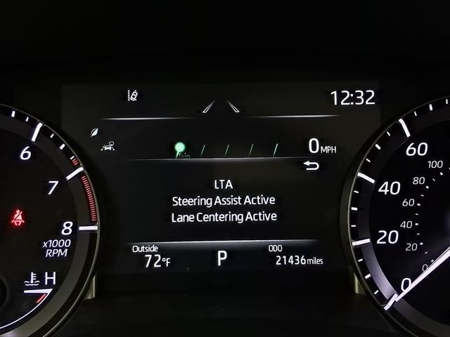 used 2022 Toyota Highlander car, priced at $39,489