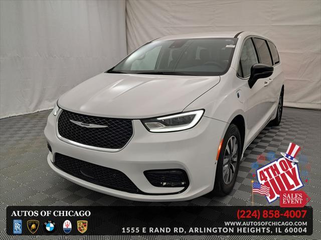 used 2024 Chrysler Pacifica Hybrid car, priced at $35,995