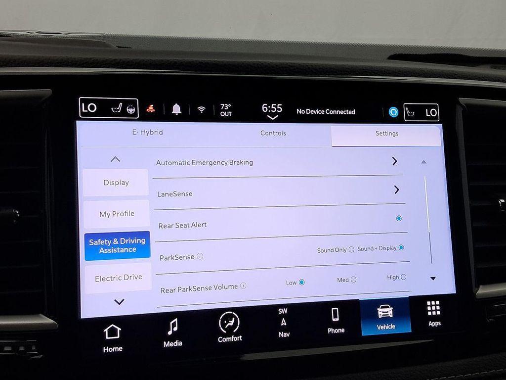 used 2024 Chrysler Pacifica Hybrid car, priced at $33,849