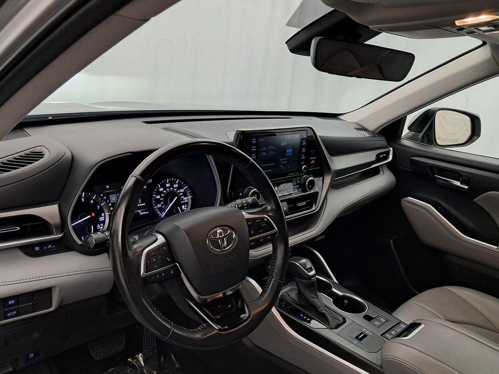 used 2021 Toyota Highlander car, priced at $26,855