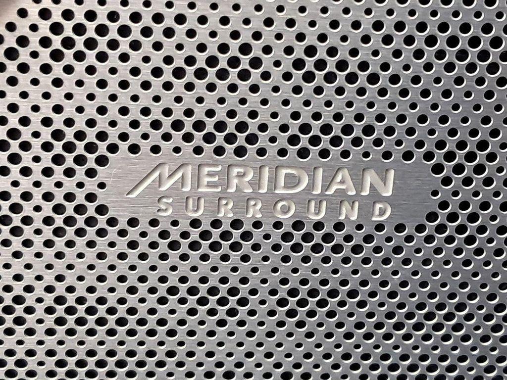 used 2019 Land Rover Range Rover Velar car, priced at $27,649